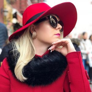 Meet your Posher, Lívia